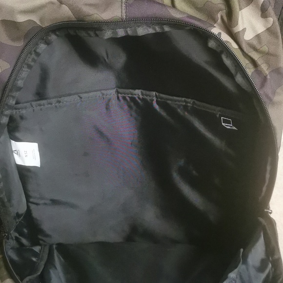 Brand new Reebok felix backpack - Picture 2 of 3